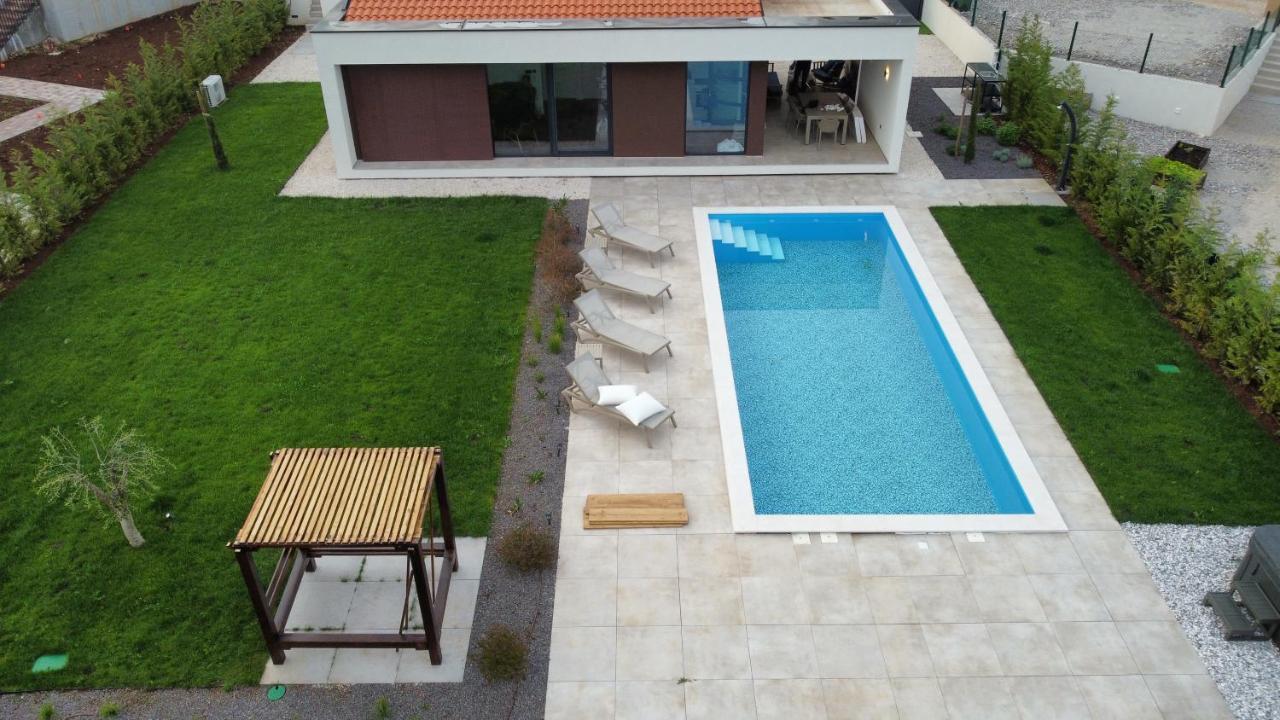 Villa Moderna San Lorenzo Orbanici Bagian luar foto